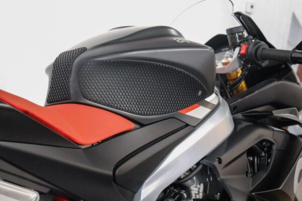 GRIPSTER TANK GRIPS, APRILIA RS 660  (2021-CURRENT)                                  