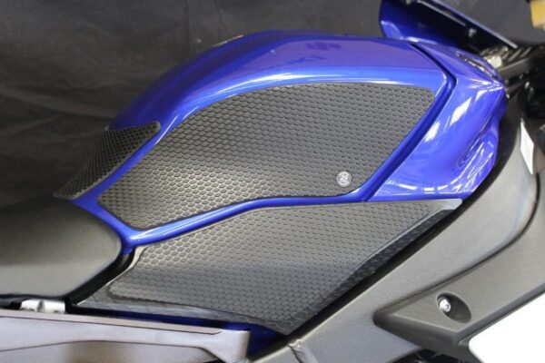 GRIPSTER TANK GRIPS, YAMAHA YZF-R1 M / YZF-R1 (2015-19) 